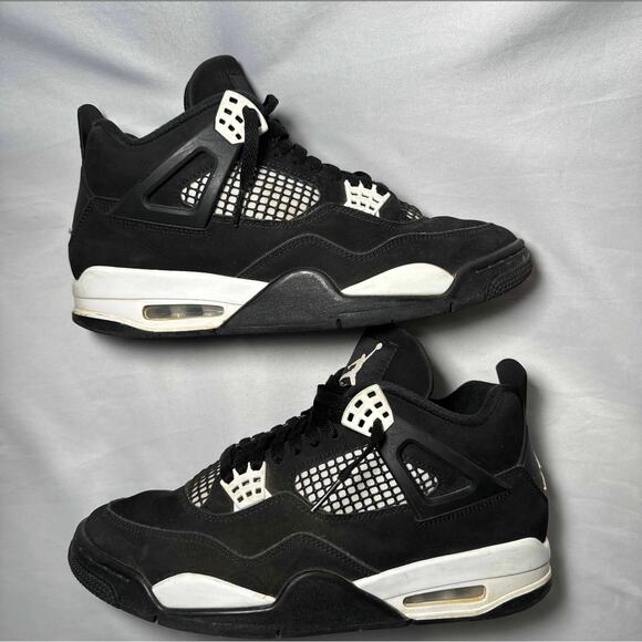 Size 10.5 - Nike Air Jordan 4 Retro White Thunder Men\'s Shoes Ships Now main image 9